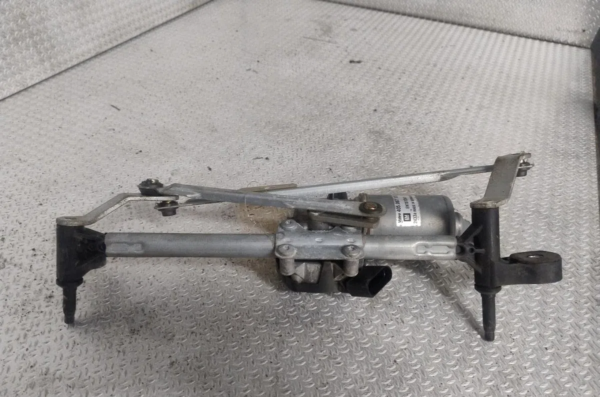 Moteur essuie-glace avant Opel CORSA D (S07) 1.3 cdti (l08, l68) (2006-2014) 5 portes occasion