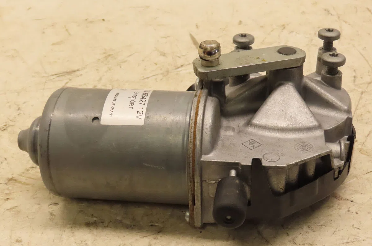 Moteur essuie-glace avant Opel CORSA E (X15) 1.3 cdti (08, 68) (2014) occasion
