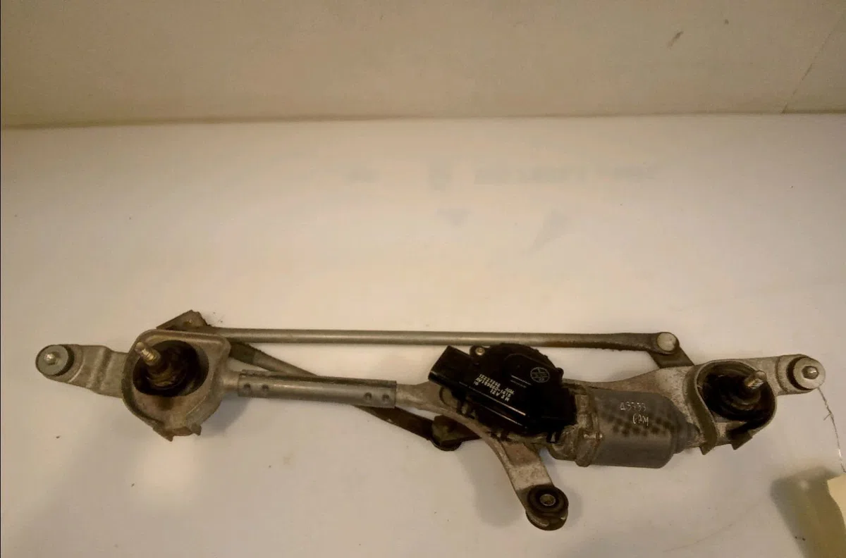 Moteur essuie-glace avant Opel INSIGNIA A (G09) 2.8 v6 turbo opc 4x4 (68) (2009-2017) occasion