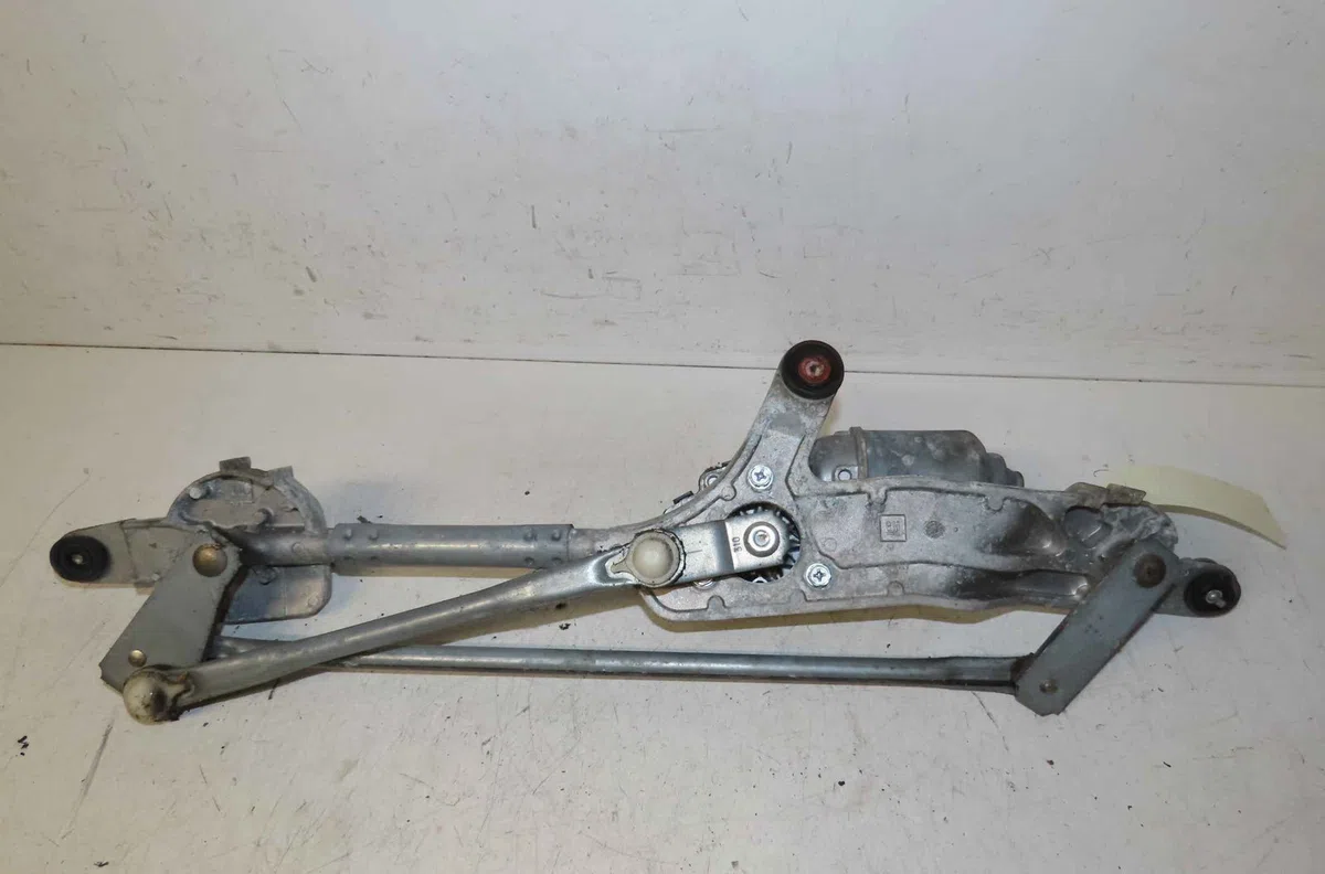 Moteur essuie-glace avant OPEL INSIGNIA occasion