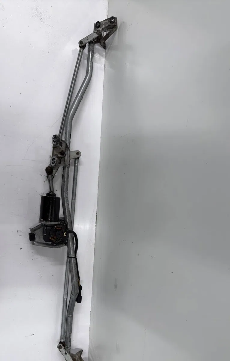 Moteur essuie-glace avant Opel MERIVA A Monospace (X03) 1.6 (e75) (2003-2010) 5 portes occasion