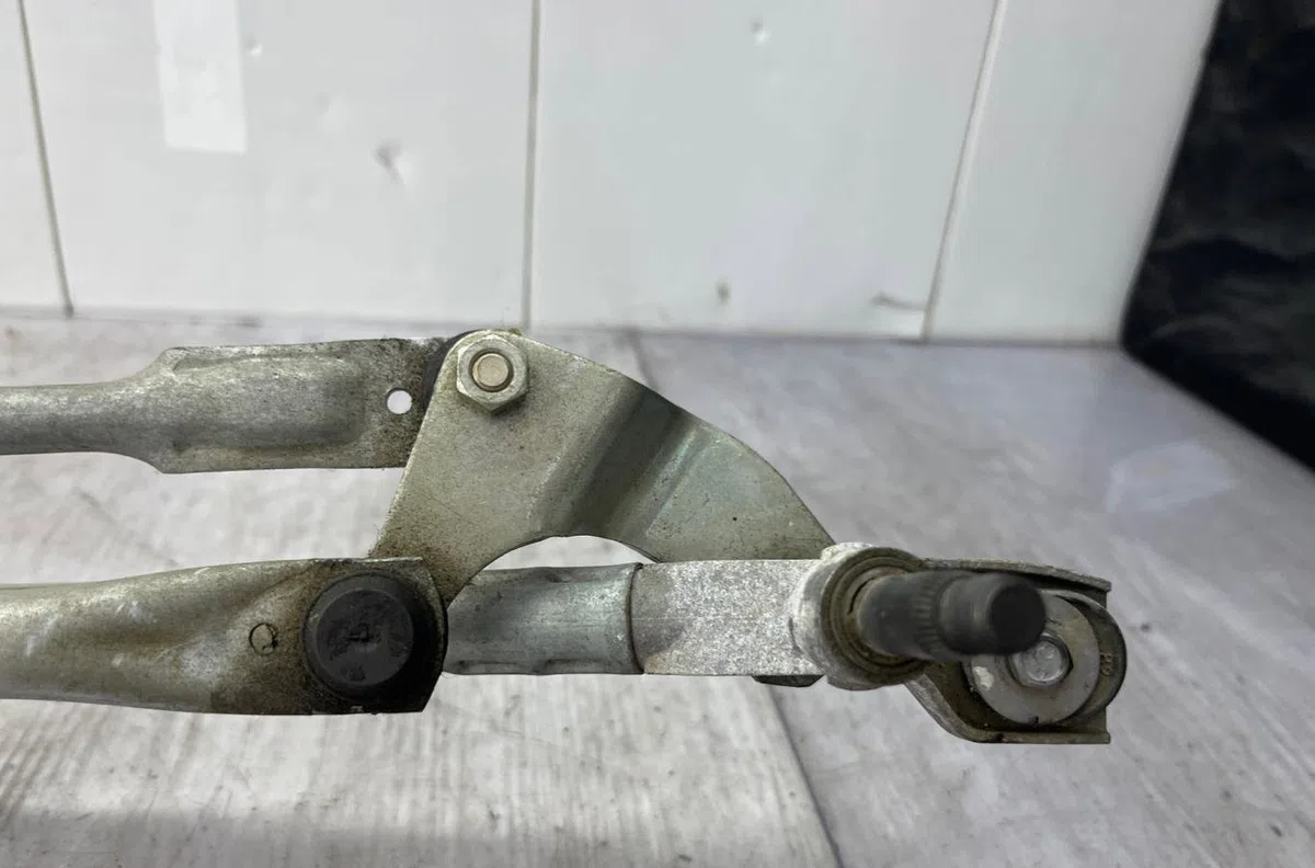 Moteur essuie-glace avant OPEL MERIVA B PHASE 1 occasion