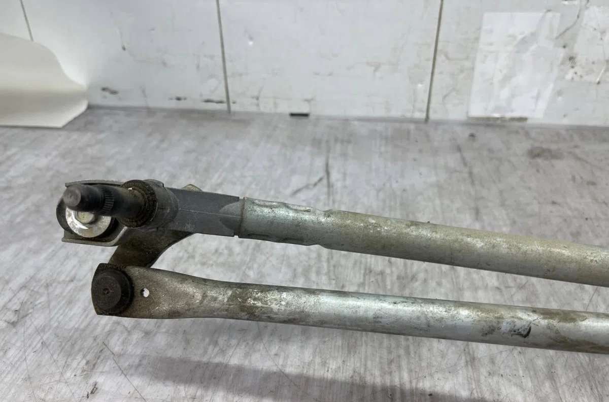 Moteur essuie-glace avant OPEL MERIVA B PHASE 1 occasion