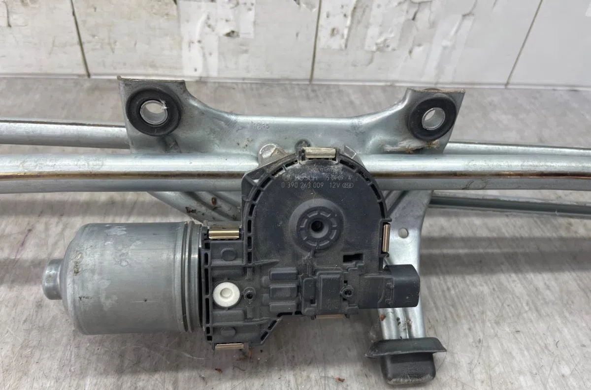 Moteur essuie-glace avant OPEL MERIVA B PHASE 2 occasion