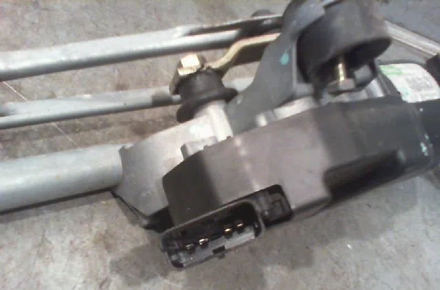 Moteur essuie-glace avant PEUGEOT 1007 Phase 1 04-2005--12-2010 occasion