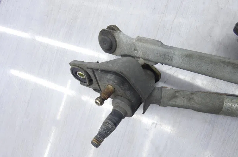 Moteur essuie-glace avant PEUGEOT 107 PHASE 1 occasion