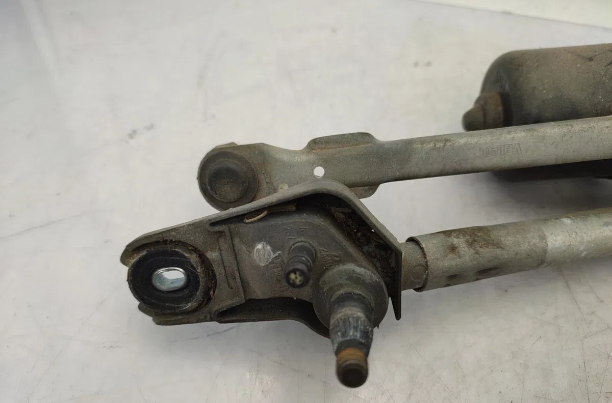 Moteur essuie-glace avant PEUGEOT 107 PHASE 2 occasion
