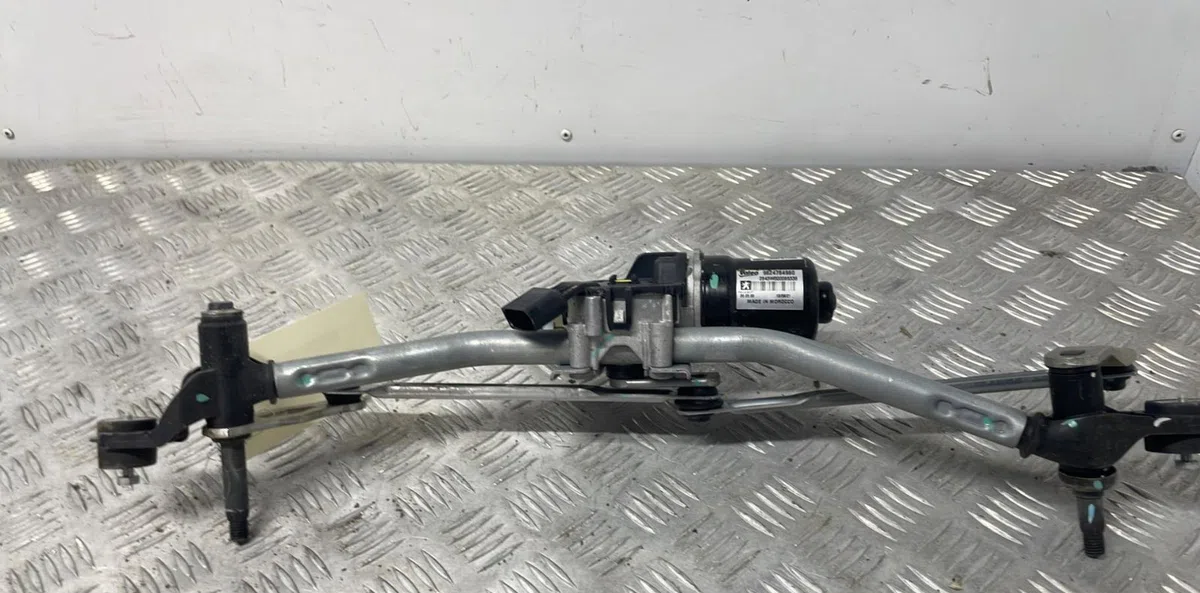 Moteur essuie-glace avant PEUGEOT 2008 2 occasion