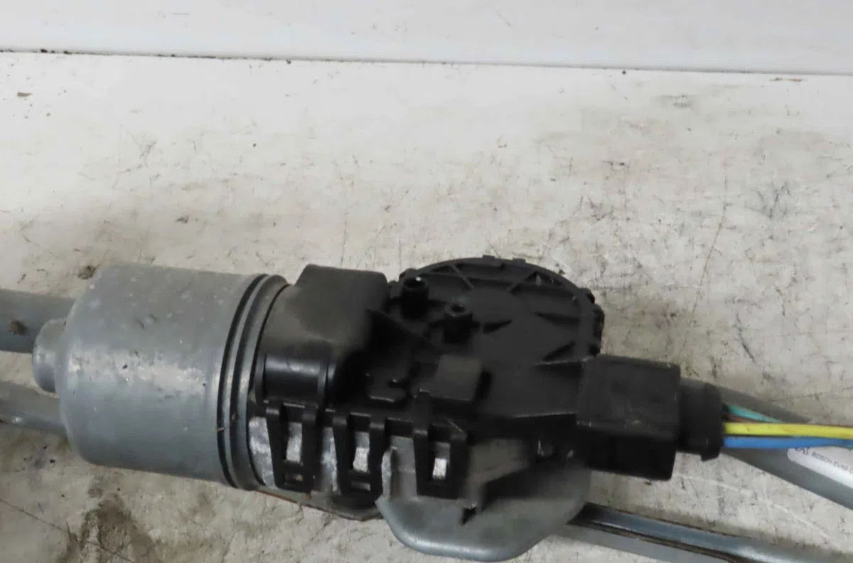 Moteur essuie-glace avant PEUGEOT 2008 occasion