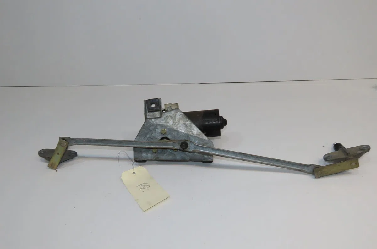 Moteur essuie-glace avant Peugeot 205 II (20A-C) 1.7 diesel (1987-1998) occasion