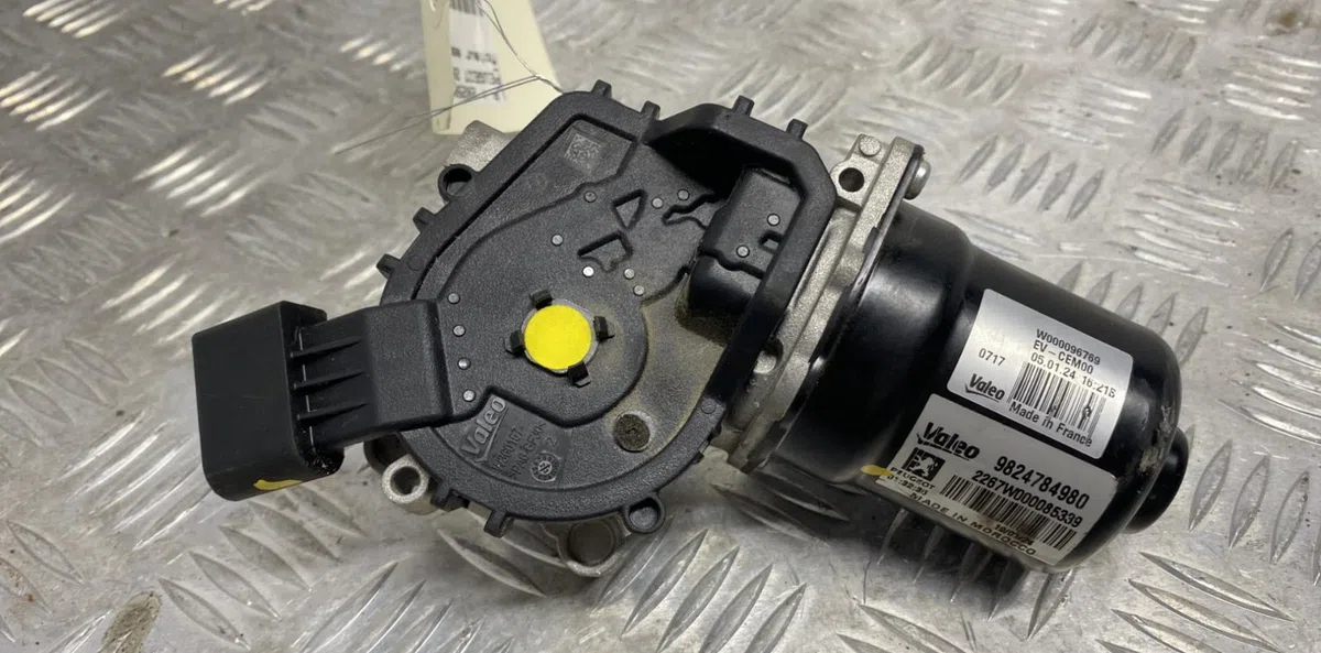 Moteur essuie-glace avant PEUGEOT 208 2 occasion