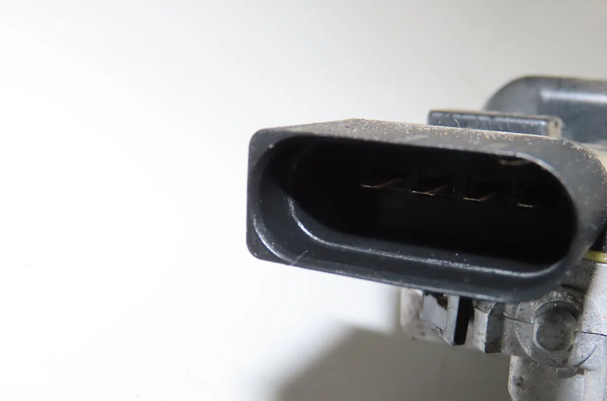 Moteur essuie-glace avant Peugeot 208 I (CA_, CC_) 1.2 puretech 82 (2018) occasion