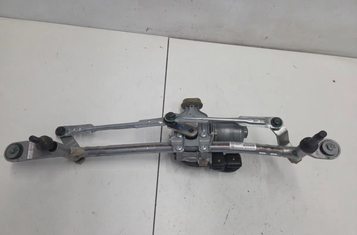 Moteur essuie-glace avant PEUGEOT 3008 2 PHASE 2 occasion