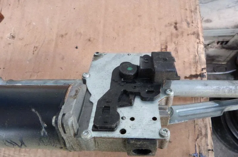Moteur essuie-glace avant PEUGEOT 307 PHASE 1 occasion