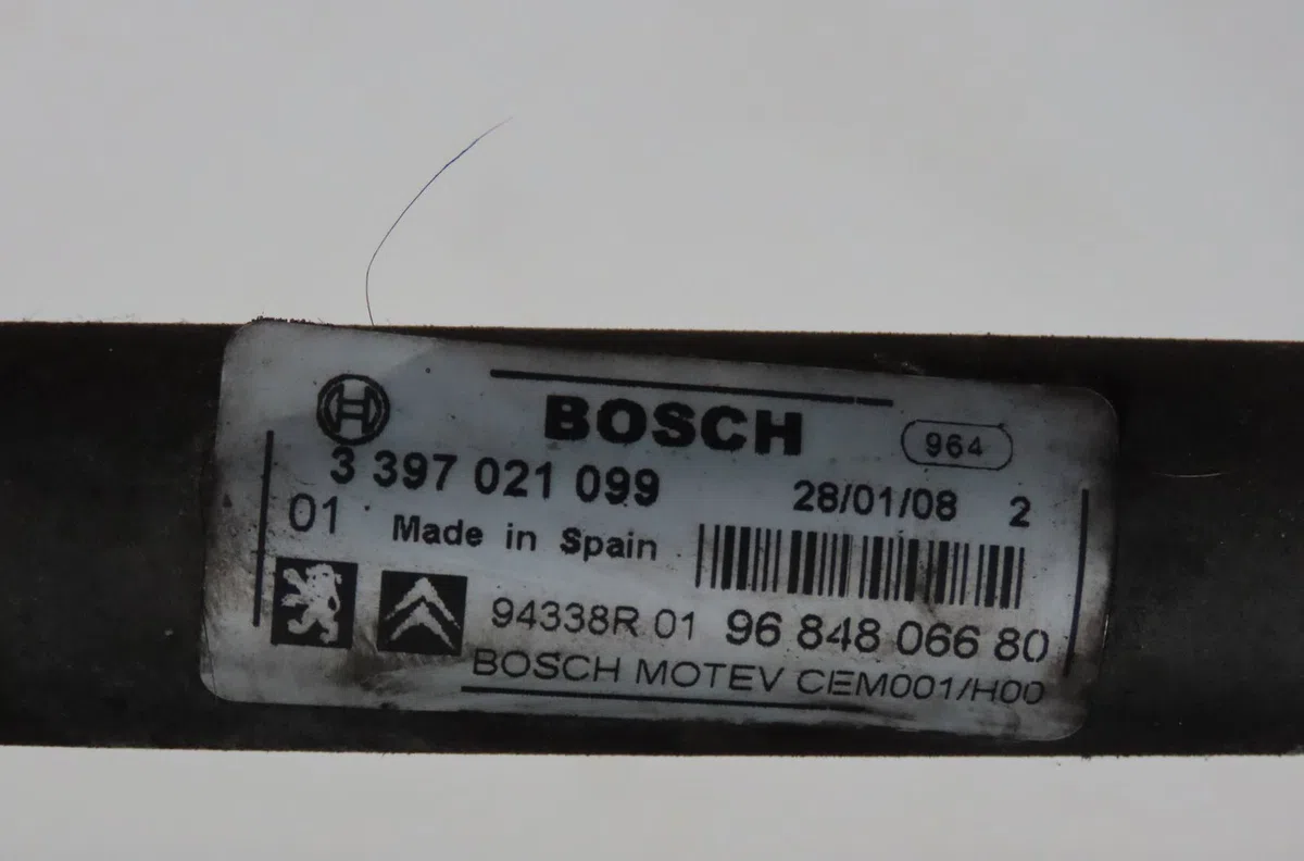 Moteur essuie-glace avant Peugeot 308 I (4A_, 4C_) 1.6 hdi (2007-2014) 5 portes occasion