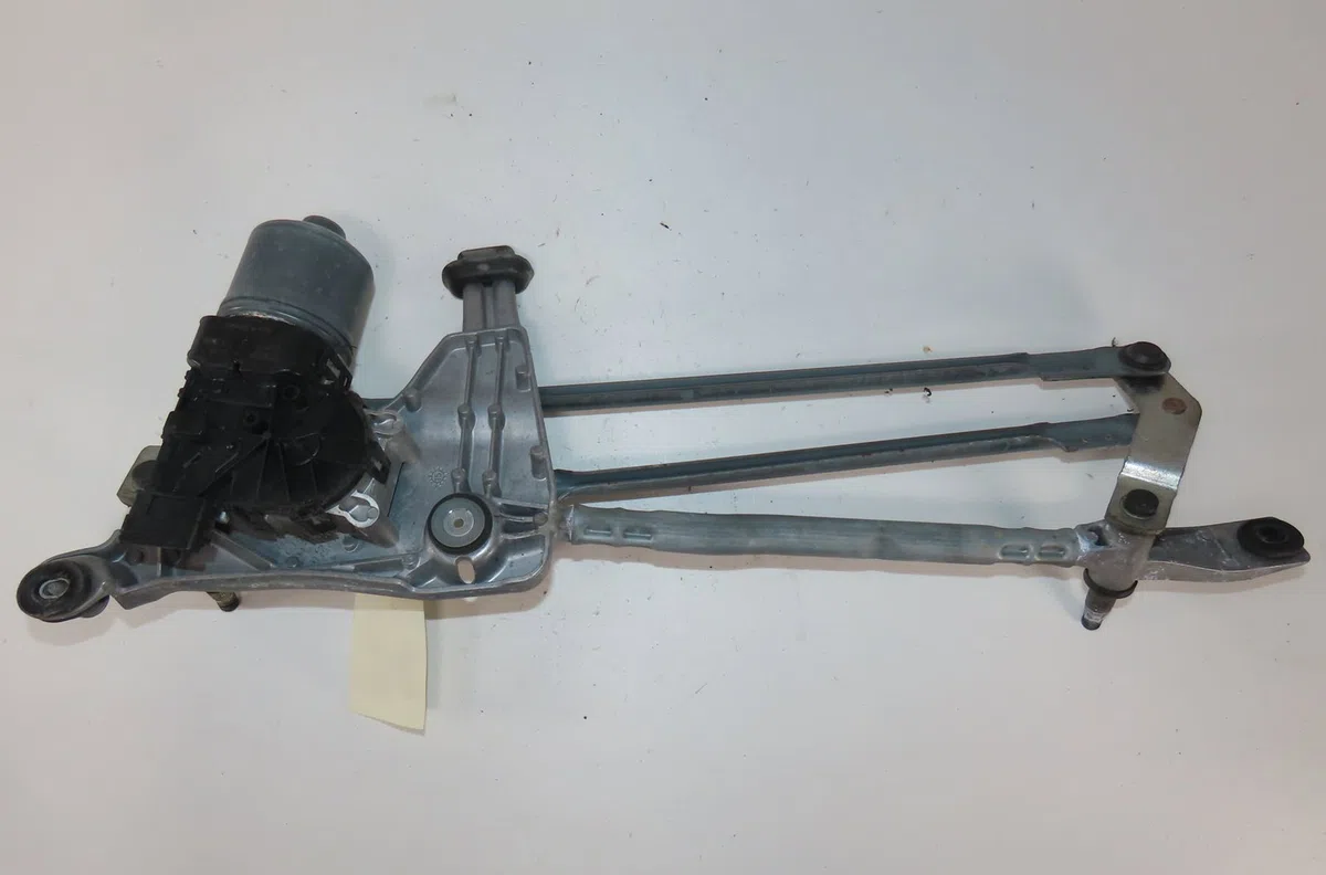 Moteur essuie-glace avant Peugeot 308 II (LB_, LP_, LW_, LH_, L3_) 1.6 gti (l35gnh) (2015-2021) occasion