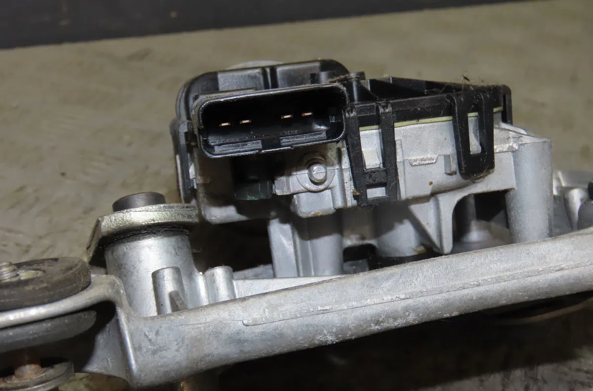 Moteur essuie-glace avant Peugeot 308 SW II (LC_, LJ_, LR_, LX_, L4_) 1.5 bluehdi 100 (2018-2021) occasion