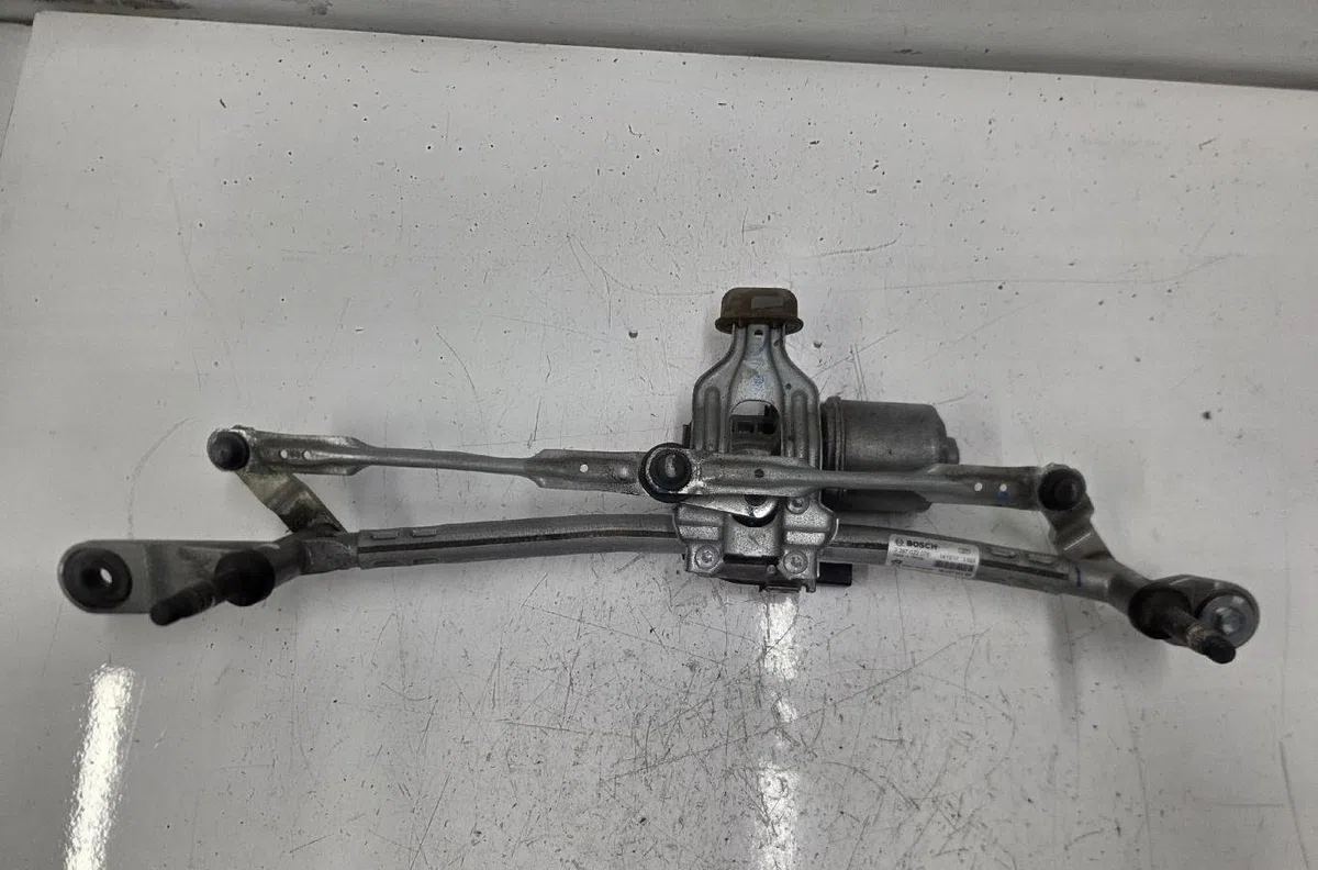 Moteur essuie-glace avant PEUGEOT 5008 2 PHASE 1 occasion