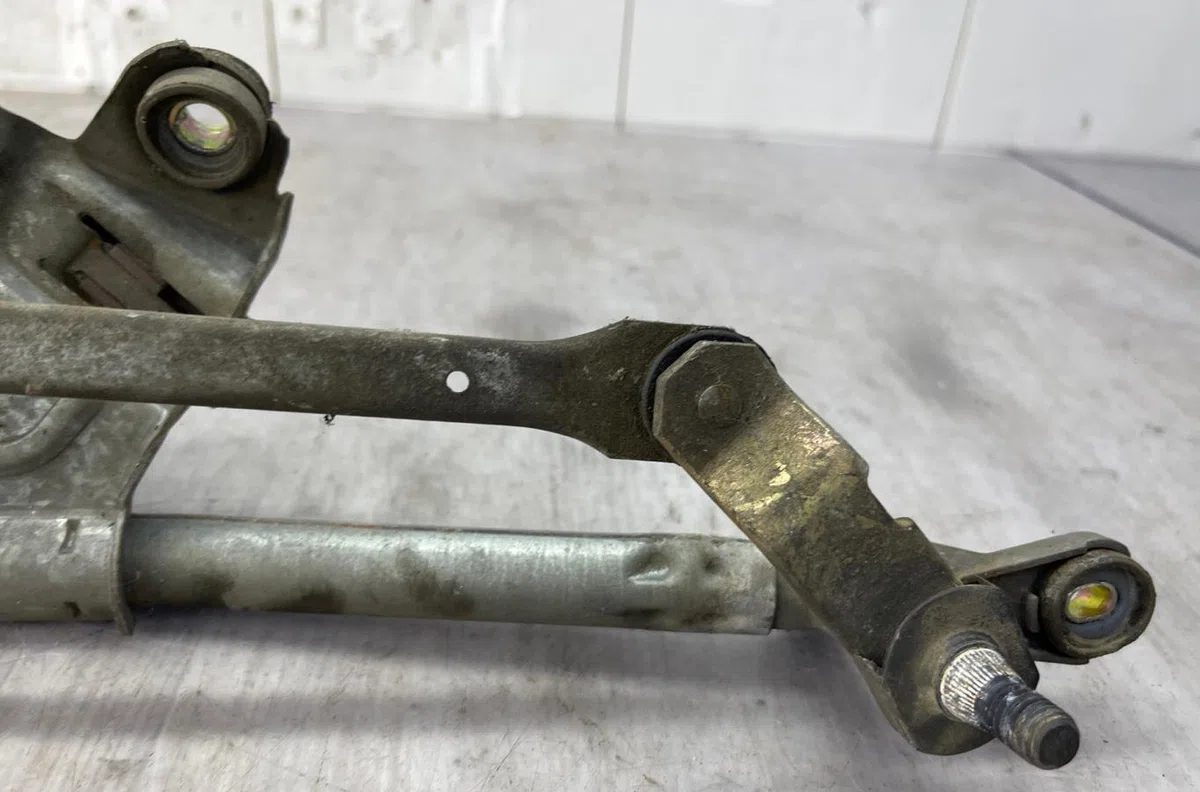 Moteur essuie-glace avant PEUGEOT 607 PHASE 1 occasion