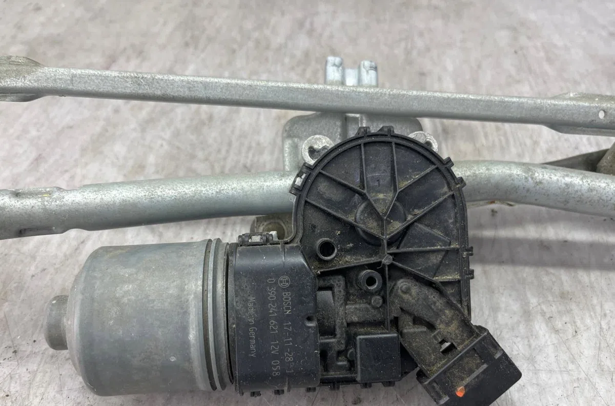 Moteur essuie-glace avant PEUGEOT PARTNER 2 PHASE 3 occasion
