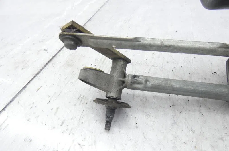 Moteur essuie-glace avant RENAULT CLIO 2 PHASE 1 occasion