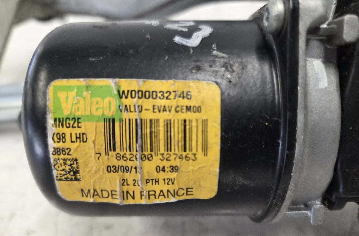 Moteur essuie-glace avant RENAULT CLIO 4 PHASE 1 occasion