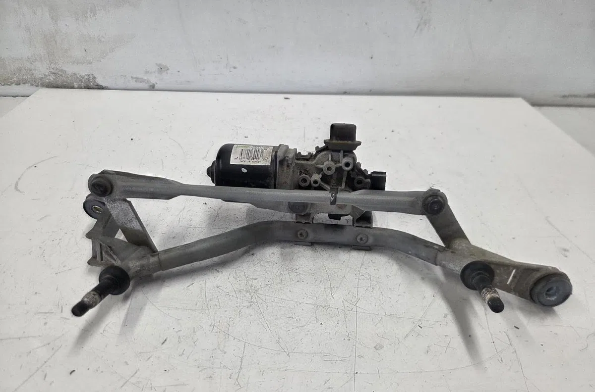 Moteur essuie-glace avant RENAULT CLIO 4 PHASE 1 occasion