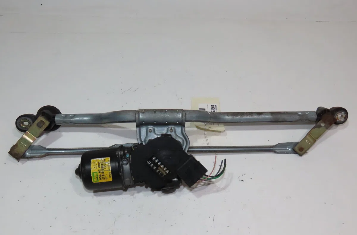 Moteur essuie-glace avant Renault CLIO II (BB_, CB_) 1.2 (bb0a, bb0f, bb10, bb1k, bb28, bb2d, bb2h, cb0a,... (1998-2010)