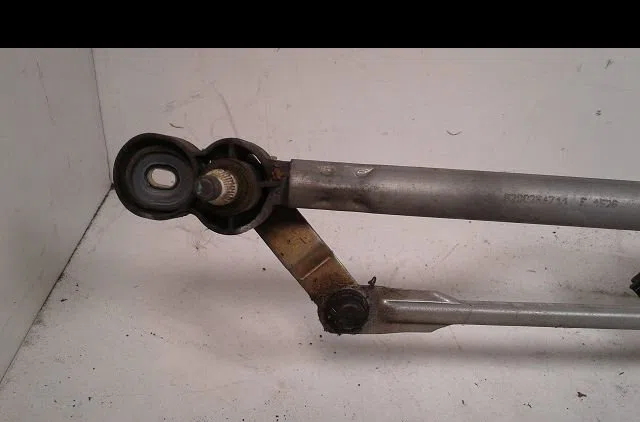 Moteur essuie-glace avant Renault CLIO II (BB_, CB_) 1.5 dci (b-c2j) (2004-2012) occasion
