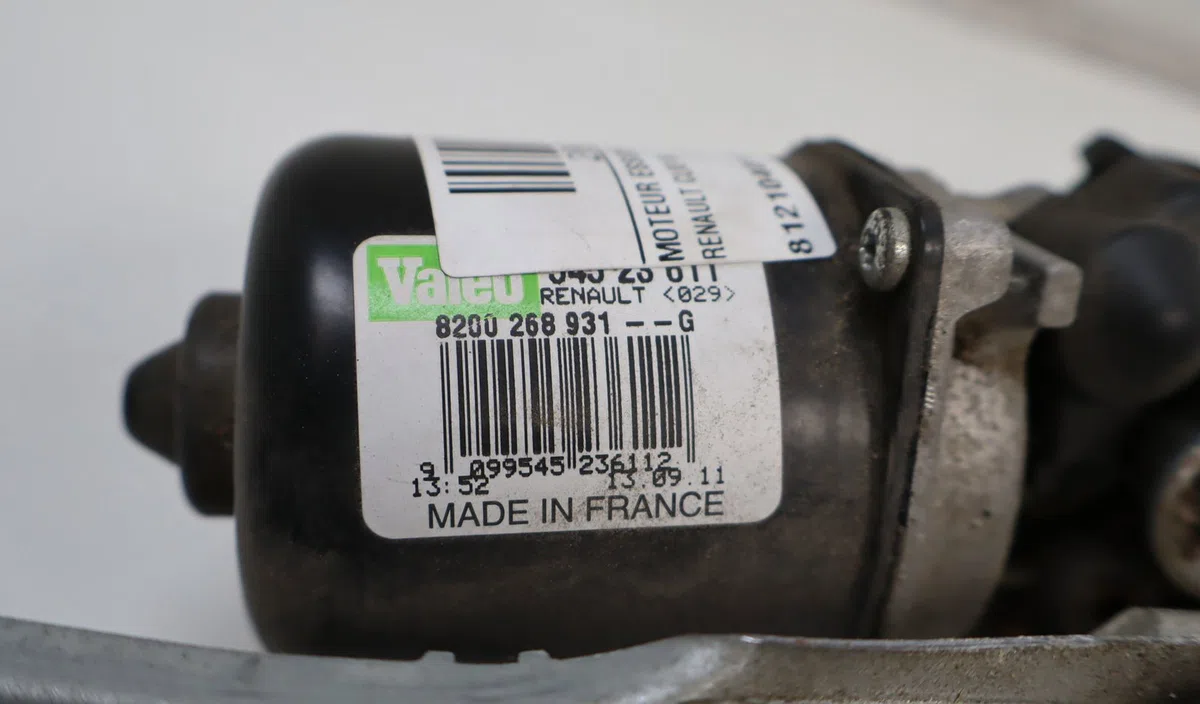 Moteur essuie-glace avant Renault CLIO III (BR0-1, CR0-1) 1.5 dci (2010-2014) 3 portes occasion