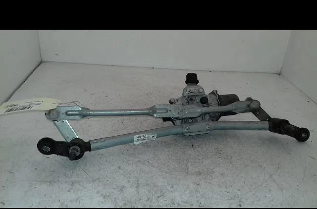 Moteur essuie-glace avant Renault EXPRESS Camionnette-Monospace 1.5 blue dci 95 (f6ab) (2021) occasion