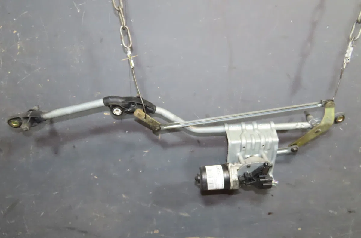 Moteur essuie-glace avant Renault GRAND SCÉNIC II (JM0-1_) 1.9 dci (jm14) (2004-2008) occasion