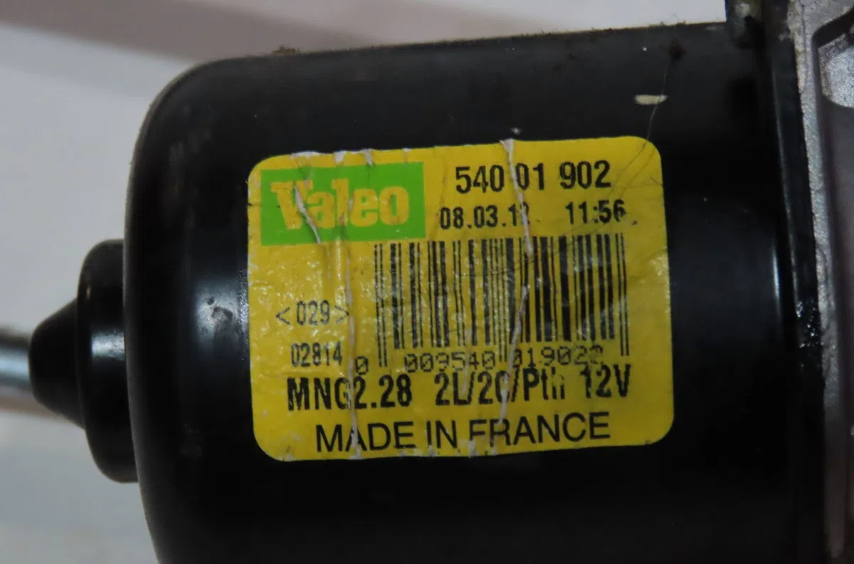 Moteur essuie-glace avant Renault KANGOO Express (FW0-1_) 1.5 dci 75 (fw07, fw10, fw04) (2010) 4 portes occasion