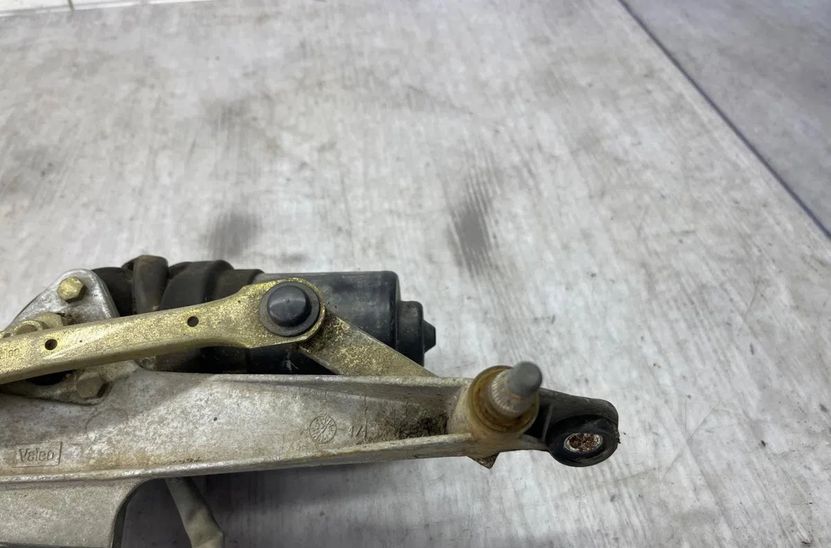 Moteur essuie-glace avant RENAULT LAGUNA 1 PHASE 1 occasion