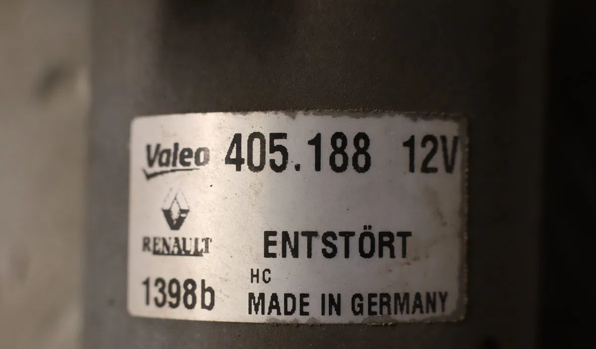 Moteur essuie-glace avant Renault LAGUNA Coupé (DT0-1) 2.0 dci (dt01, dt08, dt09, dt0k, dt12, dt1c, dt1d, dt1m,... (2008