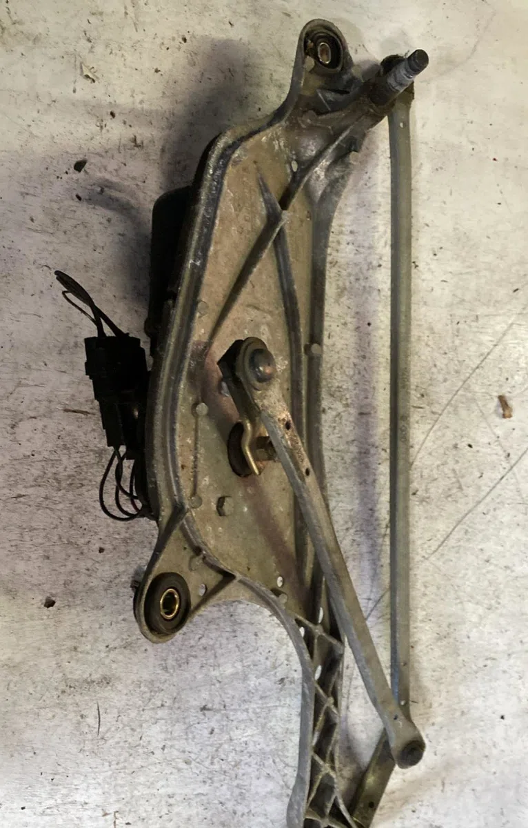Moteur essuie-glace avant Renault LAGUNA II (BG0-1_) 1.9 dci (bg08, bg0g) (2001-2007) occasion