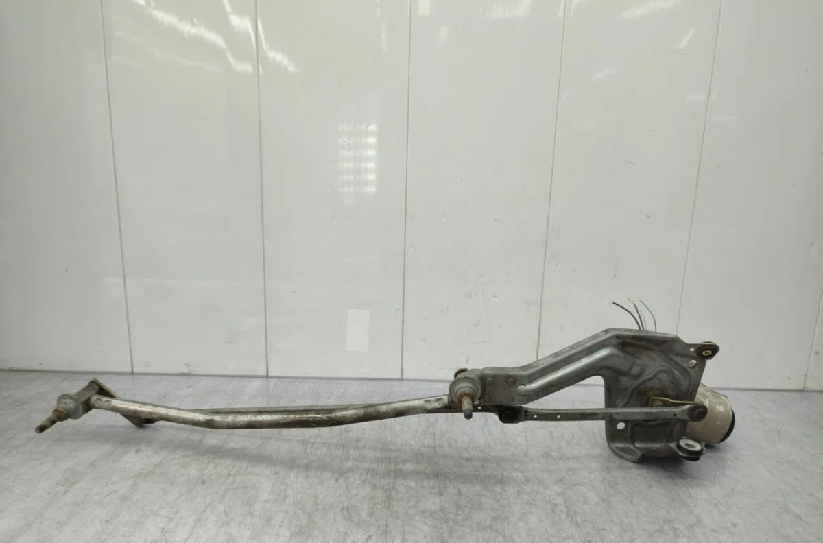 Moteur essuie-glace avant RENAULT MEGANE 1 PHASE 2 COUPE occasion