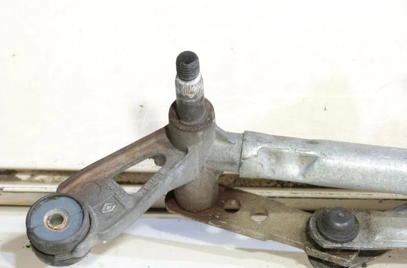 Moteur essuie-glace avant RENAULT MEGANE 2 PHASE 1 occasion