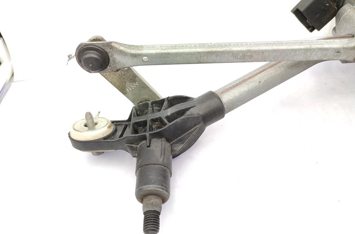 Moteur essuie-glace avant RENAULT MEGANE 3 PHASE 1 occasion