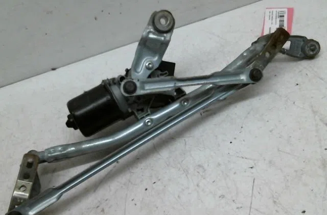Moteur essuie-glace avant Renault MEGANE II (BM0-1_, CM0-1_) 1.6 16v (2006-2008) occasion
