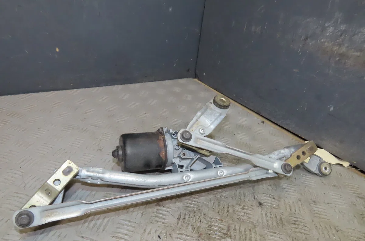 Moteur essuie-glace avant Renault MEGANE II Break (KM0-1_) 1.5 dci (km1f) (2005-2009) occasion