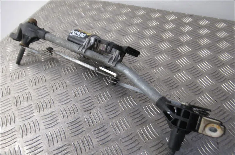 Moteur essuie-glace avant Renault MEGANE III Coupé (DZ0-1_) 1.6 dci (dz00, dz12, dz2a, dz13) (2011-2015) occasion