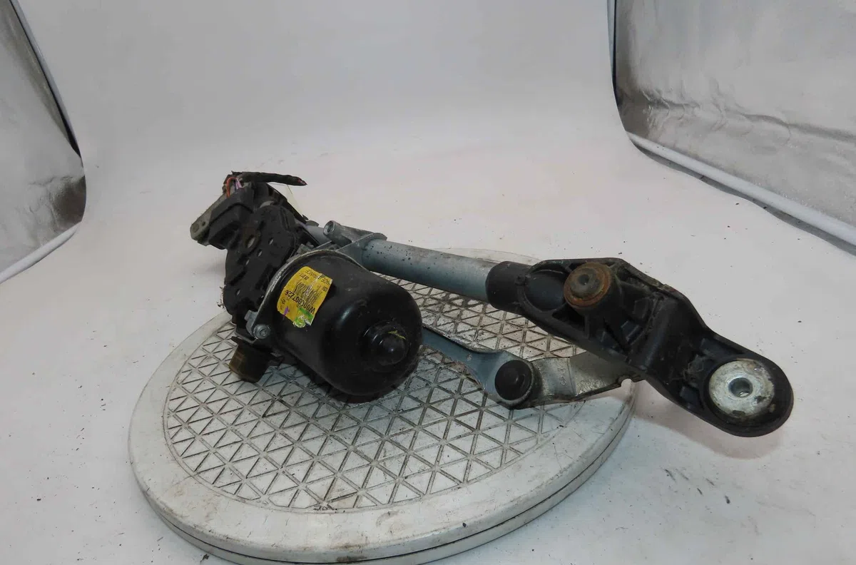 Moteur essuie-glace avant RENAULT MEGANE III occasion
