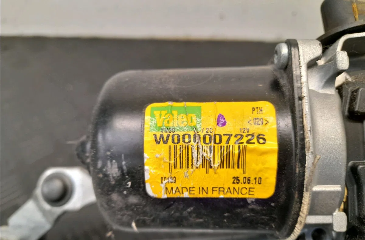 Moteur essuie-glace avant RENAULT MEGANE III occasion