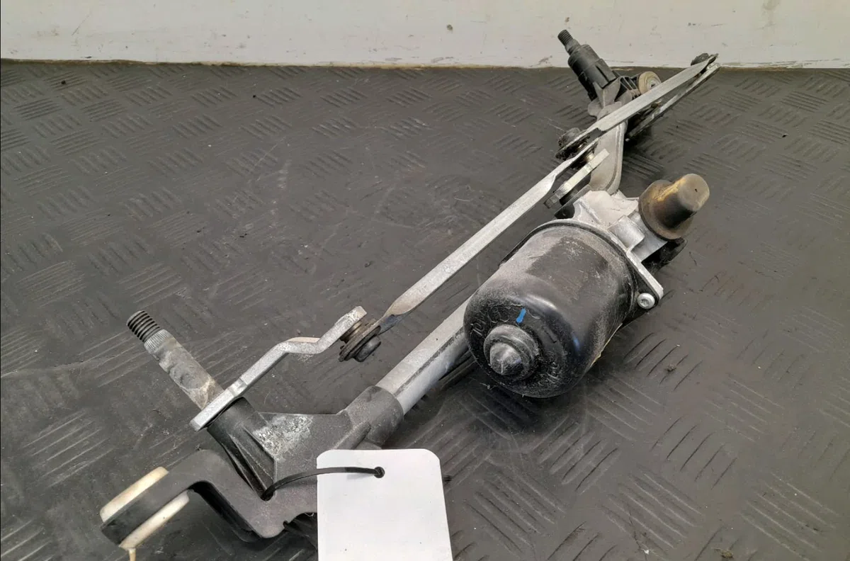 Moteur essuie-glace avant RENAULT MEGANE III occasion