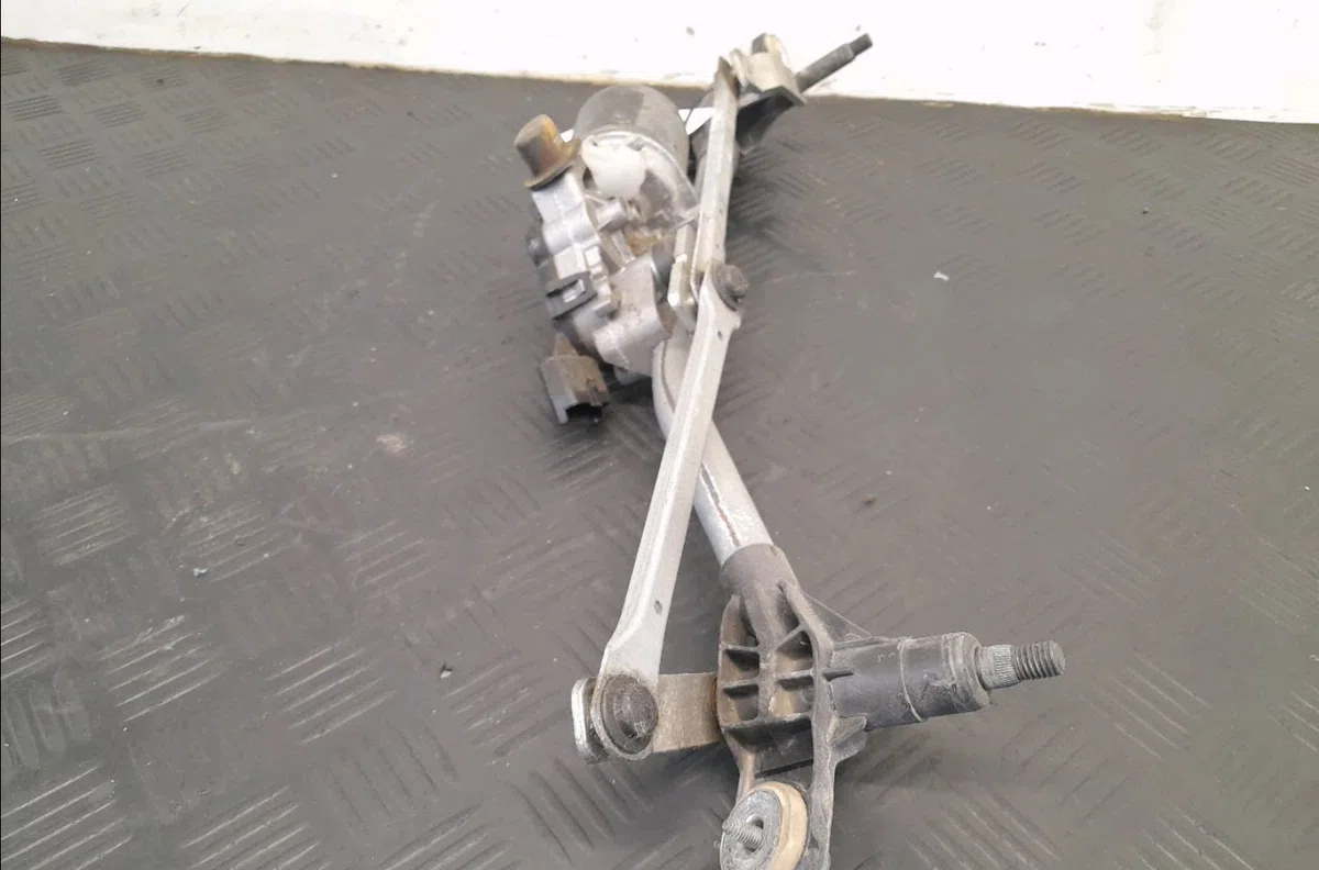 Moteur essuie-glace avant RENAULT MEGANE III occasion