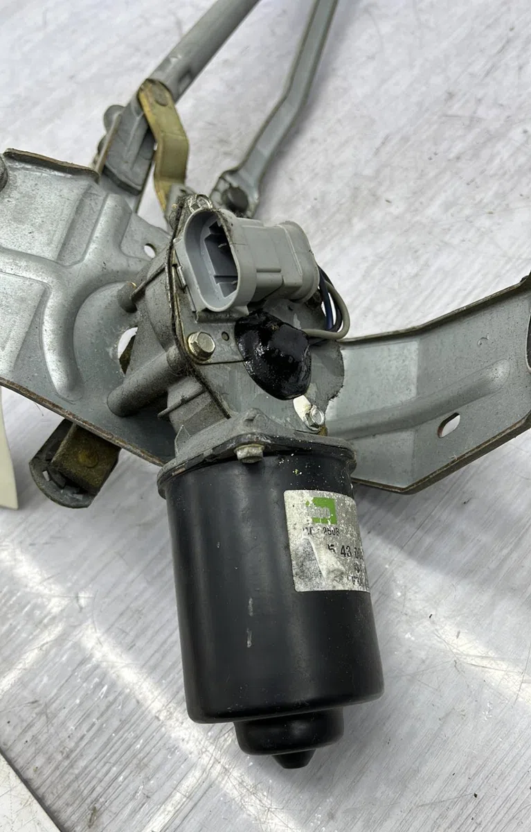 Moteur essuie-glace avant RENAULT R19 PHASE 1 occasion