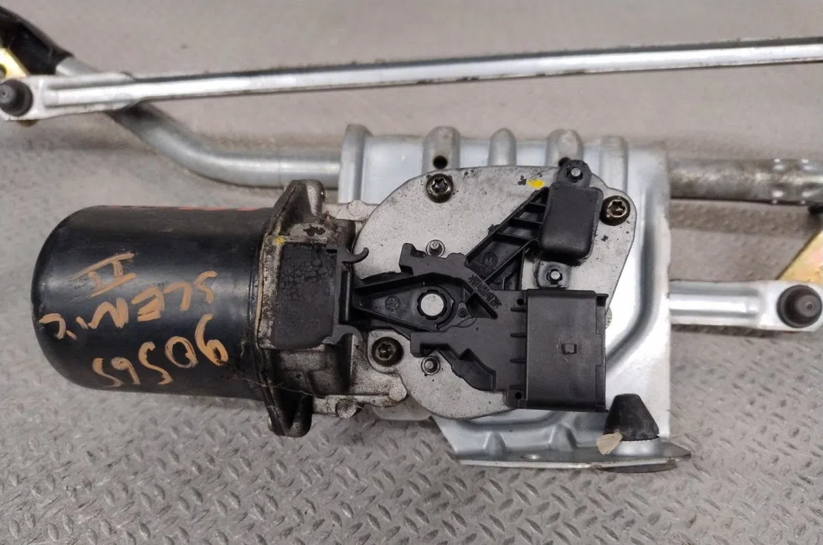 Moteur essuie-glace avant Renault SCÉNIC II (JM0-1_) 1.9 dci (jm14) (2005-2008) 5 portes occasion