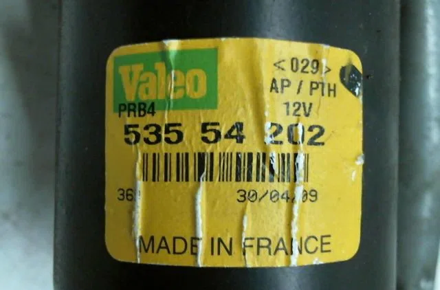 Moteur essuie-glace avant Renault TRAFIC II Camionnette (FL) 2.0 dci 115 (fl01, fl0u) (2006) occasion