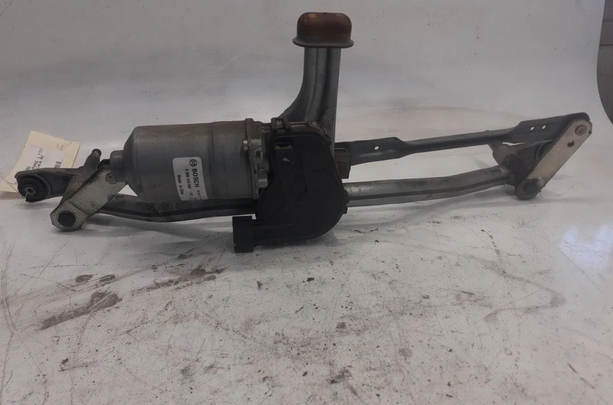 Moteur essuie-glace avant Renault TRAFIC III Camionnette (FG_) 1.6 dci 120 (fgmb) (2014) occasion